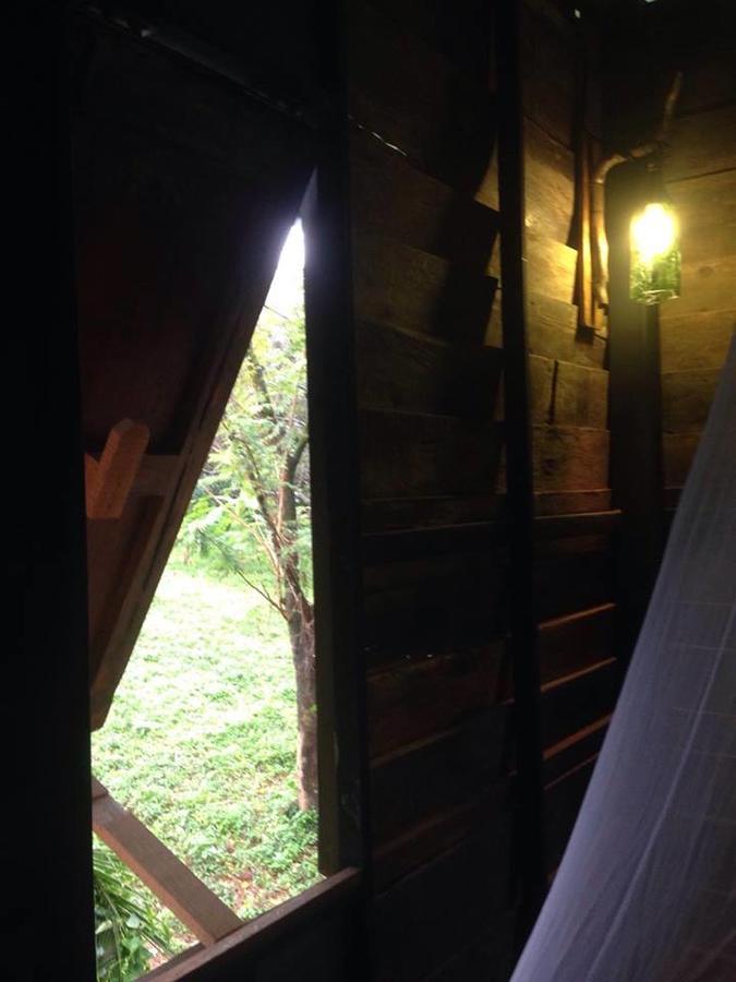 The Shadow House & Bar Koh Phayam Exterior foto