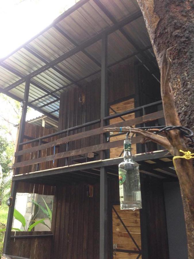 The Shadow House & Bar Koh Phayam Exterior foto